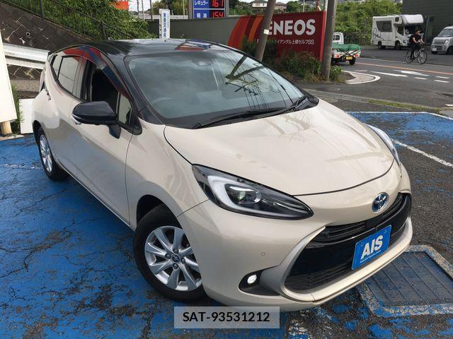 Toyota AQUA 2023-05 7561817-4
