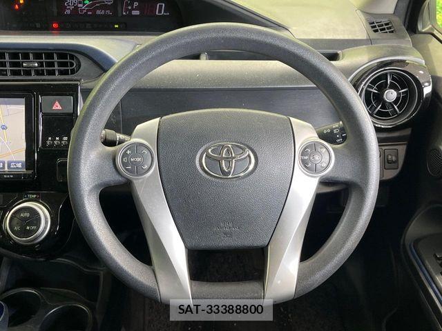 Toyota AQUA 2014-12 7561830-10