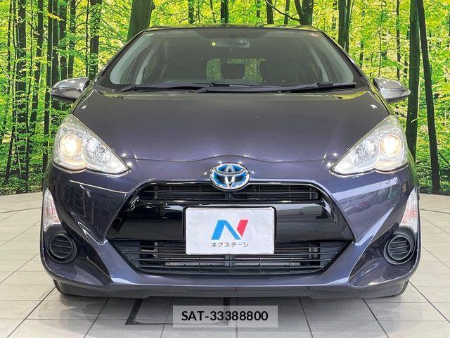 Toyota AQUA 2014-12 7561830-13