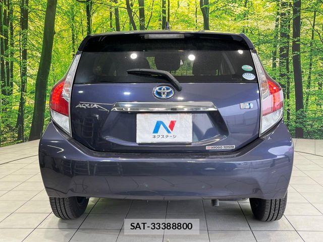 Toyota AQUA 2014-12 7561830-14