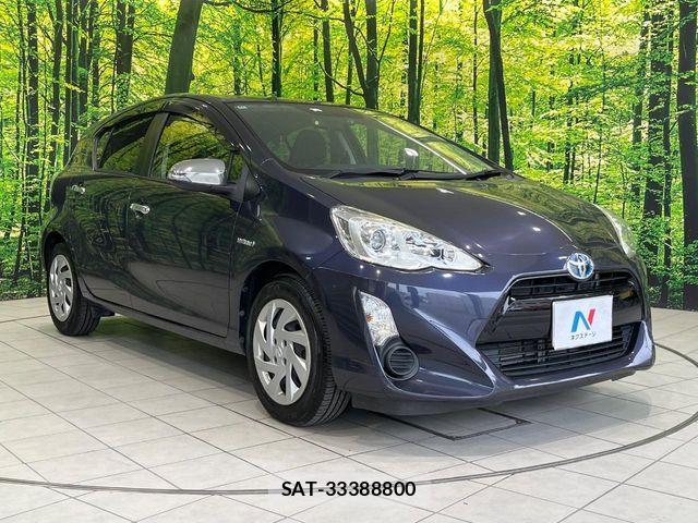 Toyota AQUA 2014-12 7561830-15