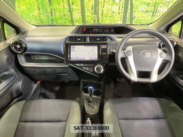 Toyota AQUA 2014-12 7561830-1