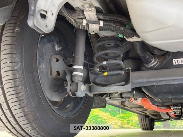 Toyota AQUA 2014-12 7561830-19