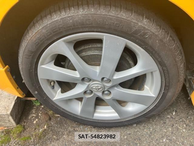 Toyota AQUA 2013-07 7561833-7