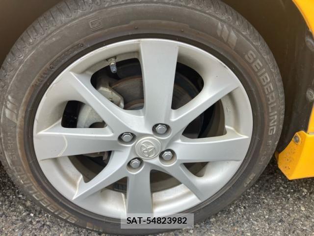 Toyota AQUA 2013-07 7561833-8