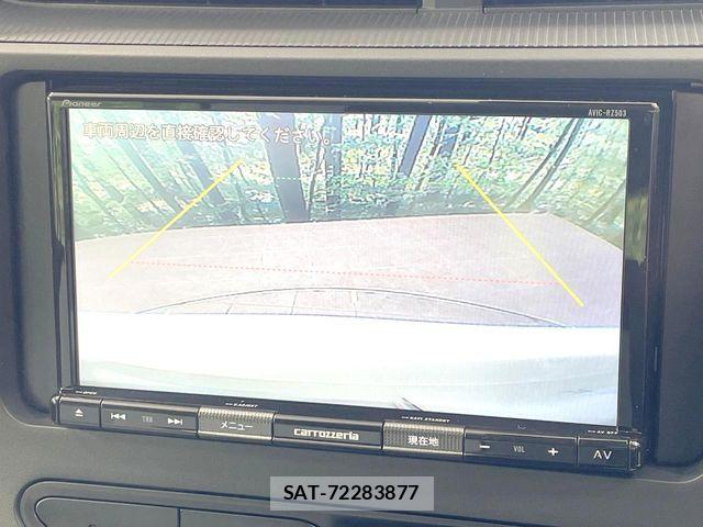 Toyota AQUA 2020-05 7561822-3