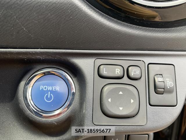 Toyota AQUA 2017-05 7561827-18
