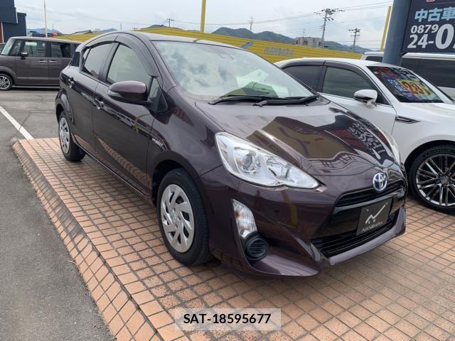 Toyota AQUA 2017-05 7561827-2