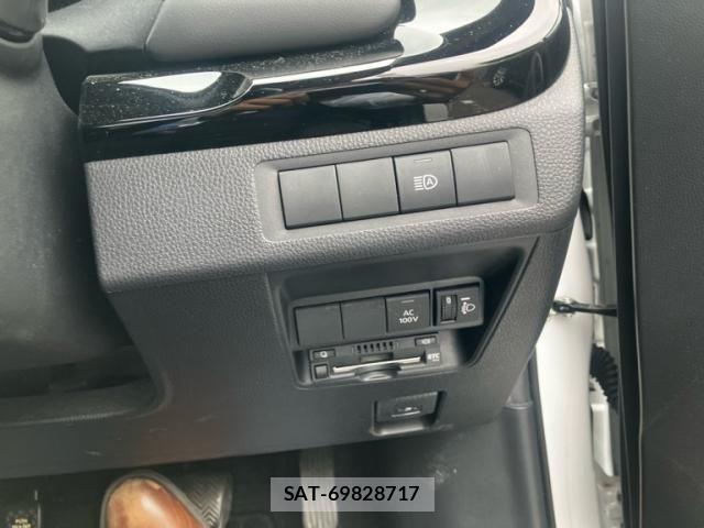 Toyota AQUA 2023-03 7614937-11