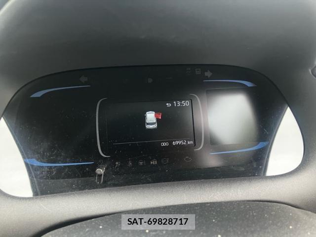 Toyota AQUA 2023-03 7614937-12