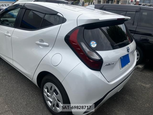 Toyota AQUA 2023-03 7614937-7