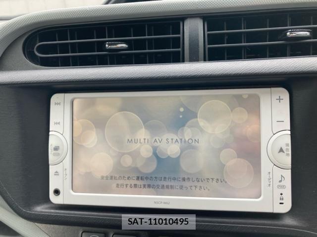 Toyota AQUA 2013-02 7614996-20