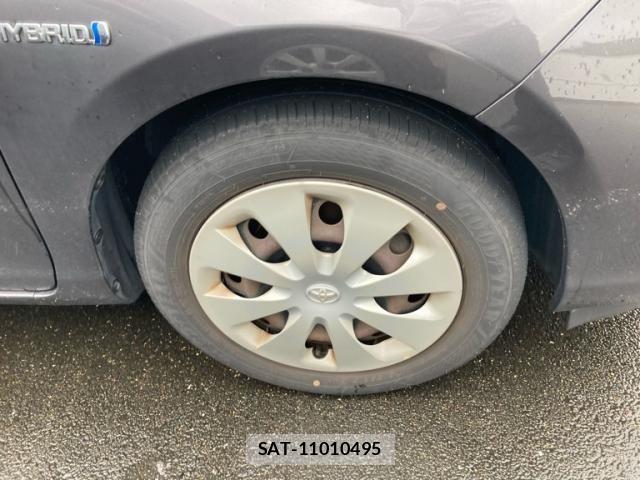 Toyota AQUA 2013-02 7614996-8