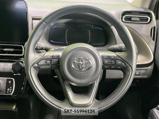 Toyota AQUA 2023-03 7614925-10