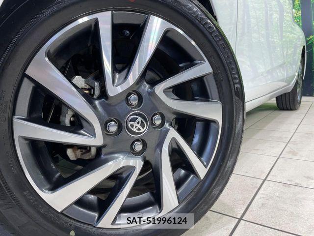 Toyota AQUA 2023-03 7614925-12