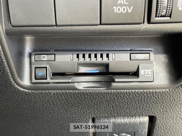 Toyota AQUA 2023-03 7614925-5