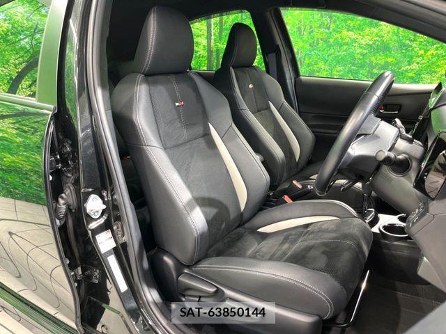 Toyota AQUA 2018-01 7614928-9