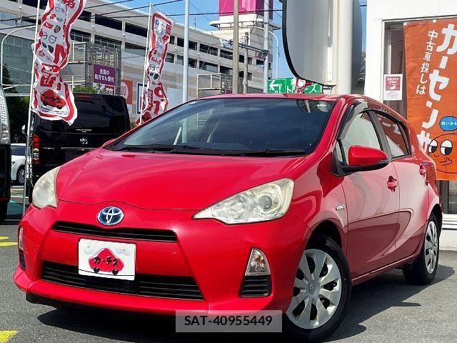 Toyota AQUA 2013-08 7614990-0