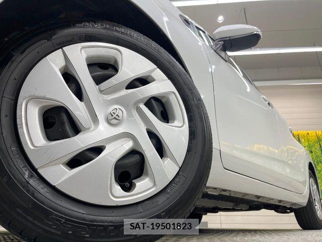 Toyota AQUA 2023-06 7614930-12