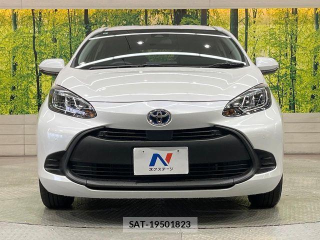 Toyota AQUA 2023-06 7614930-13