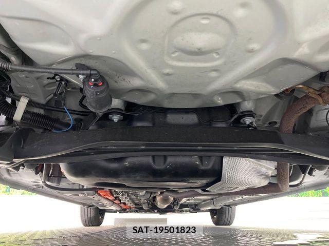 Toyota AQUA 2023-06 7614930-18