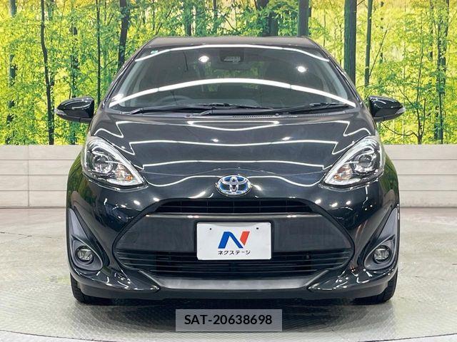 Toyota AQUA 2018-02 7614933-13