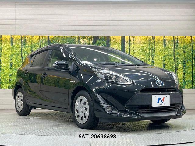 Toyota AQUA 2018-02 7614933-15