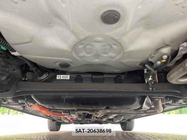 Toyota AQUA 2018-02 7614933-18