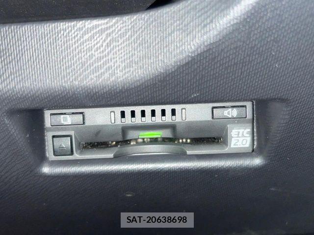 Toyota AQUA 2018-02 7614933-3