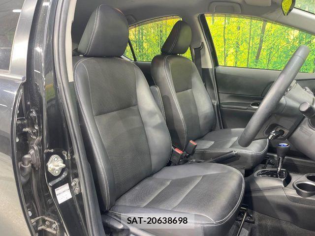 Toyota AQUA 2018-02 7614933-7