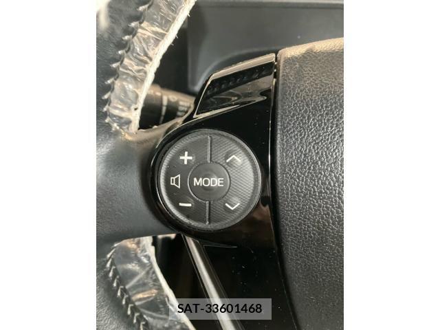 Toyota AQUA 2019-06 7614972-17
