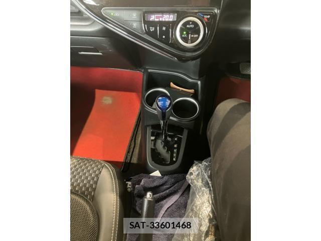 Toyota AQUA 2019-06 7614972-22