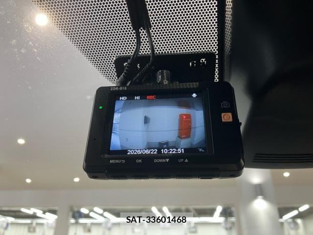 Toyota AQUA 2019-06 7614972-24