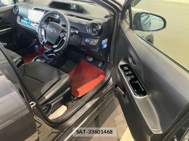 Toyota AQUA 2019-06 7614972-5