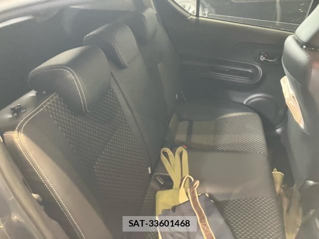 Toyota AQUA 2019-06 7614972-8