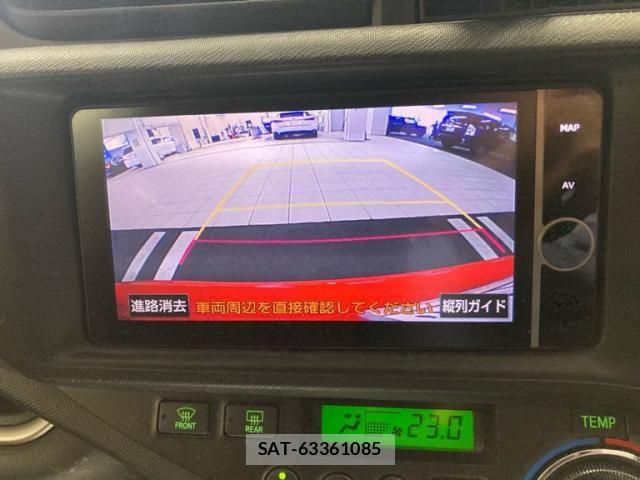 Toyota AQUA 2013-07 7615003-17
