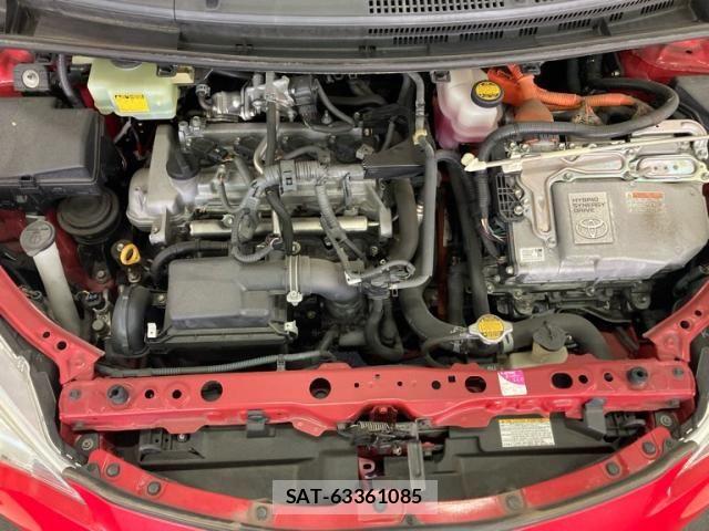 Toyota AQUA 2013-07 7615003-8