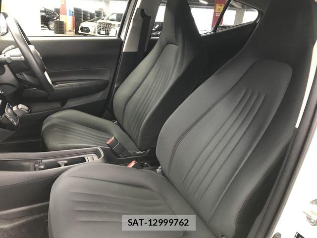 Toyota AQUA 2025-03 7614926-12
