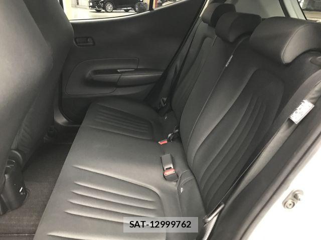 Toyota AQUA 2025-03 7614926-13