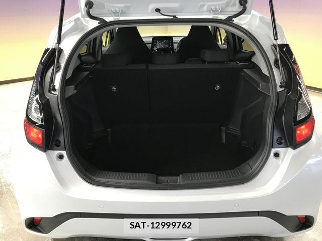 Toyota AQUA 2025-03 7614926-5