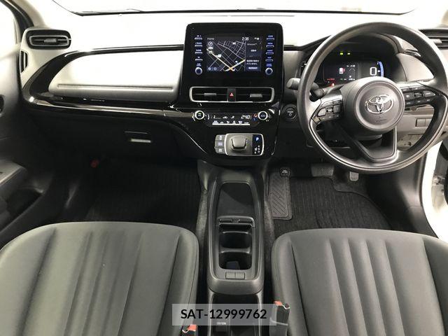 Toyota AQUA 2025-03 7614926-6