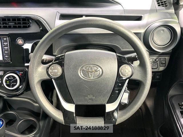 Toyota AQUA 2020-09 7614958-11