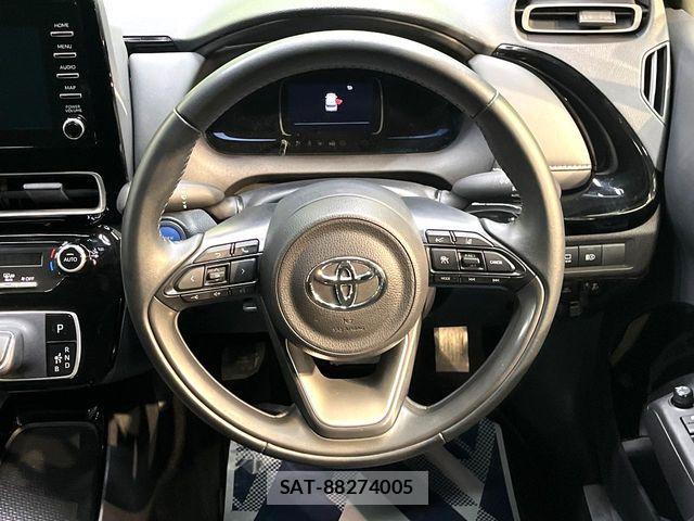 Toyota AQUA 2022-06 7614927-10