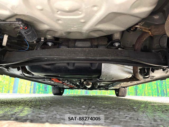 Toyota AQUA 2022-06 7614927-18