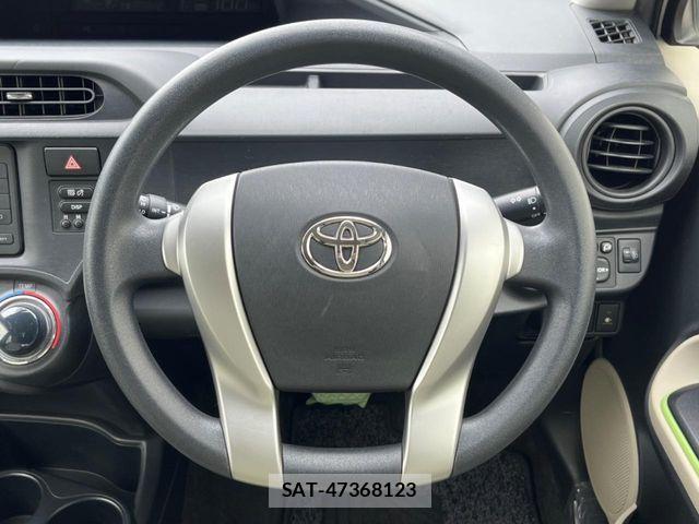 Toyota AQUA 2012-06 7614982-5