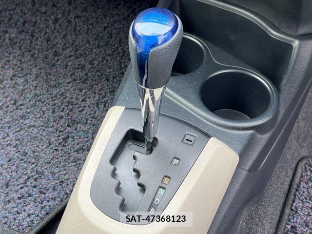 Toyota AQUA 2012-06 7614982-6