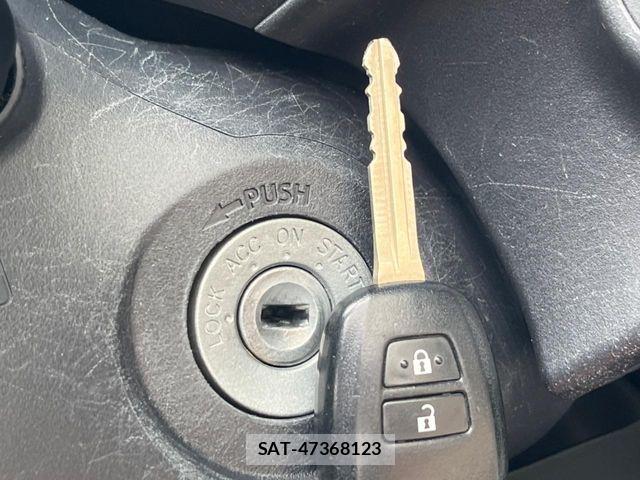 Toyota AQUA 2012-06 7614982-7