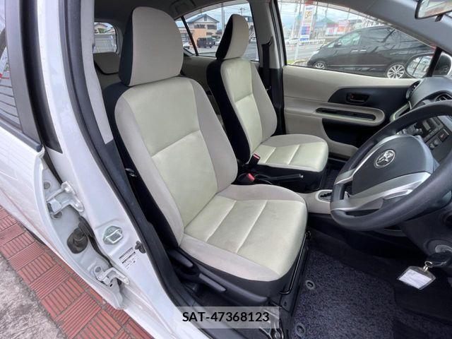 Toyota AQUA 2012-06 7614982-8