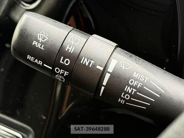 Toyota AQUA 2018-04 7614961-24
