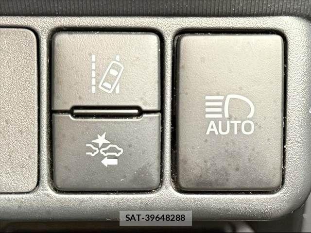 Toyota AQUA 2018-04 7614961-5